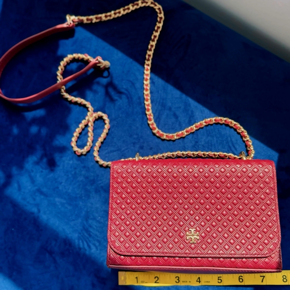 Tory Burch Brown Gold Crossbody Bag with Elegant Design - Picture 2 of 4